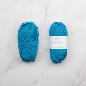 Texyarns Cliveden Blanket Kit in Peppin 10: 1033 Teal + Fringe