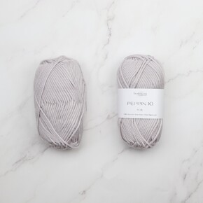 Texyarns Cliveden Blanket Kit in Peppin 10: 1034 Silver + Fringe