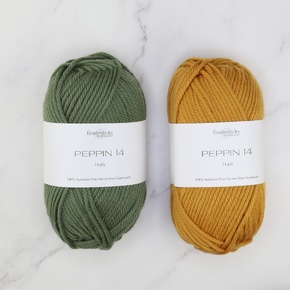 Striped Footy Scarf Kit in Peppin 14: Australian Kangaroos