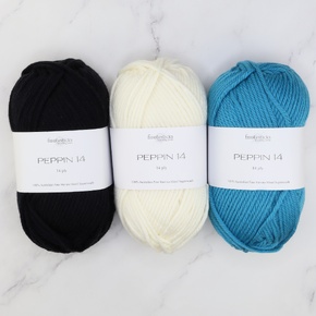 Striped Footy Scarf Kit in Peppin 14: Cronulla-Sutherland Sharks