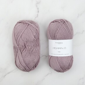 Lisbeth Blanket Set in Peppin 8: 806 Emme