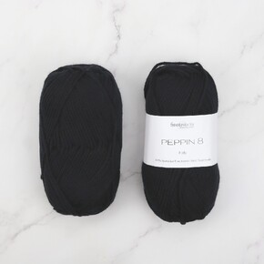 Lisbeth Blanket Set in Peppin 8: 840 Black