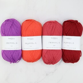 Westknits MKAL 2023 Geogradient Sets in Peppin 4: Geranium