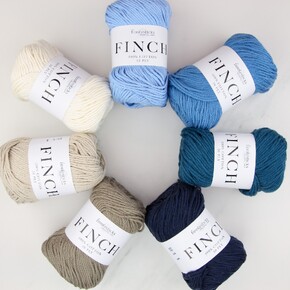 Rainbow Ripple Baby Blanket Kit: Chunky Blues