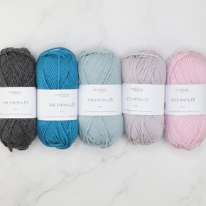 Squircles Blanket Set in Peppin 8: Round and Round the Garden