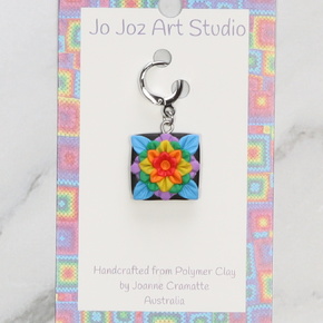 Jo Joz Art Studio Granny Square Bright Stitch Marker: Style 1