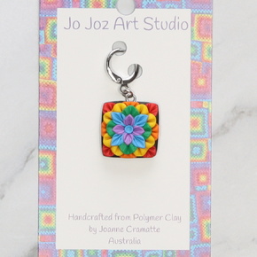 Jo Joz Art Studio Granny Square Bright Stitch Marker: Style 6