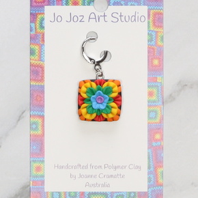 Jo Joz Art Studio Granny Square Bright Stitch Marker: Style 7