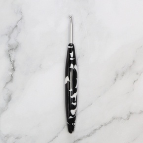 Life in Loops Reverse Chaos Crochet Hook