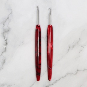 Life in Loops Scarlet Scorned Crochet Hook