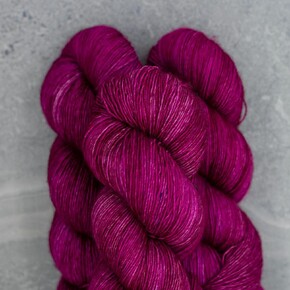 Madelinetosh ASAP: 049.500 Coquette-Deux DYED TO ORDER