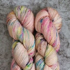 Madelinetosh Farm Twist DK: 0190 Kauai DYED TO ORDER 30/05/2025
