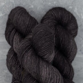 Madelinetosh Pashmina: 1300 Horror Hostess DYED TO ORDER 30/05/2025