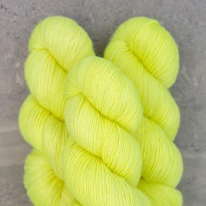 Madelinetosh Woolcycle Sport: 0310 Edison Bulb DYED TO ORDER 30/05/2025