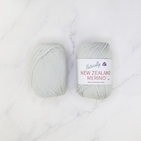 New Zealand Merino 12ply: 4001 Silver
