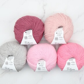 Shawlography Kit in Bellissimo 4ply Merino: Mulberry Blush