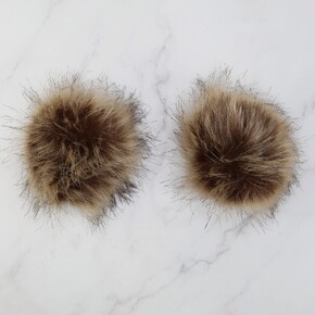 by Skein Sisters Pom Pom: Bark