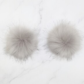 by Skein Sisters Pom Pom: Silver