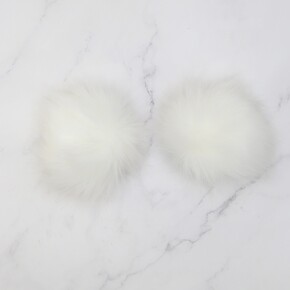 by Skein Sisters Pom Pom: White