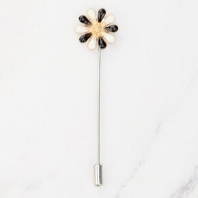 by Skein Sisters Shawl Pin - Enamel Daisy: Magpie