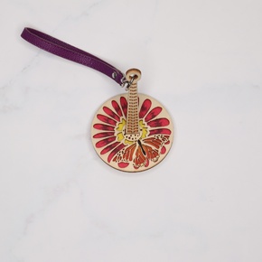 by Skein Sisters Yarn Minder: Flutterby