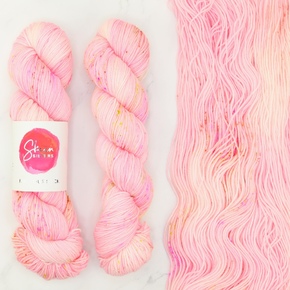 Skein Sisters Fabulous Sock: 1266 Pretty in Pink