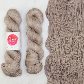 Skein Sisters Fabulous Sock DYED TO ORDER 13/05/2025: 1120 Marsupial