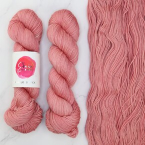 Skein Sisters Fabulous Sock DYED TO ORDER 13/05/2025: 1071 Soft Coral
