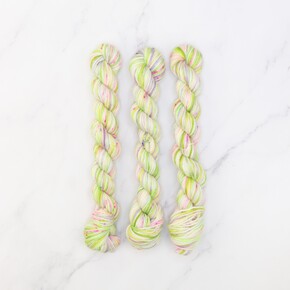 Skein Sisters Fabulous Sock Minis 20g/80m: Far Far Away