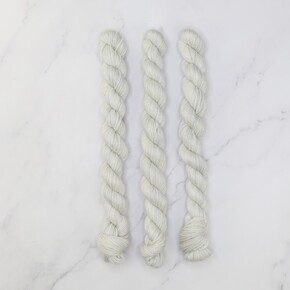 Skein Sisters Fabulous Sock Minis 20g/80m: Snowbird