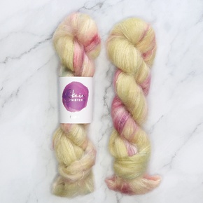 Skein Sisters Plume: 3800 Daydream