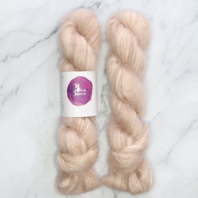 Skein Sisters Plume: 4200 Twine Time