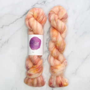 Skein Sisters Plume: 1400 Underwing