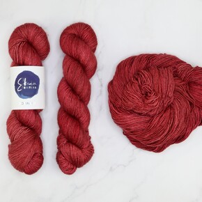 Skein Sisters Romance: 3600 Red Rattler
