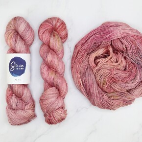 Skein Sisters Romance: 3300 You Make Me Blush