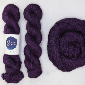 Skein Sisters Romance DYED TO ORDER 16/12/2025: 1775 After Midnight