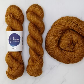 Skein Sisters Romance DYED TO ORDER 20/1/2026: 4500 Liquid Amber