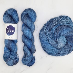 Skein Sisters Romance DYED TO ORDER 25/11/2025: 7400 Mako