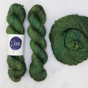 Skein Sisters Romance DYED TO ORDER 16/12/2025: 5450 Medusa