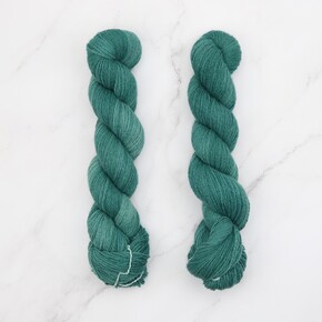 Spinning Yarns Weaving Tales Jasper Yak Minis: Emerald