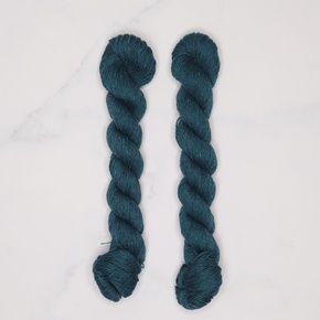 Spinning Yarns Weaving Tales Sylkie Tweed: 1614 Tonnta