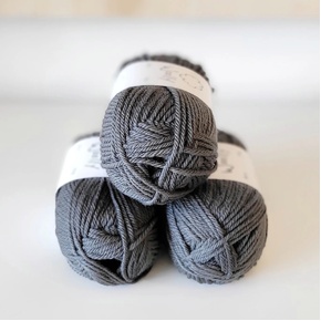 Woolly Yarn Co Woolly 8ply: 01 Mr Wolf