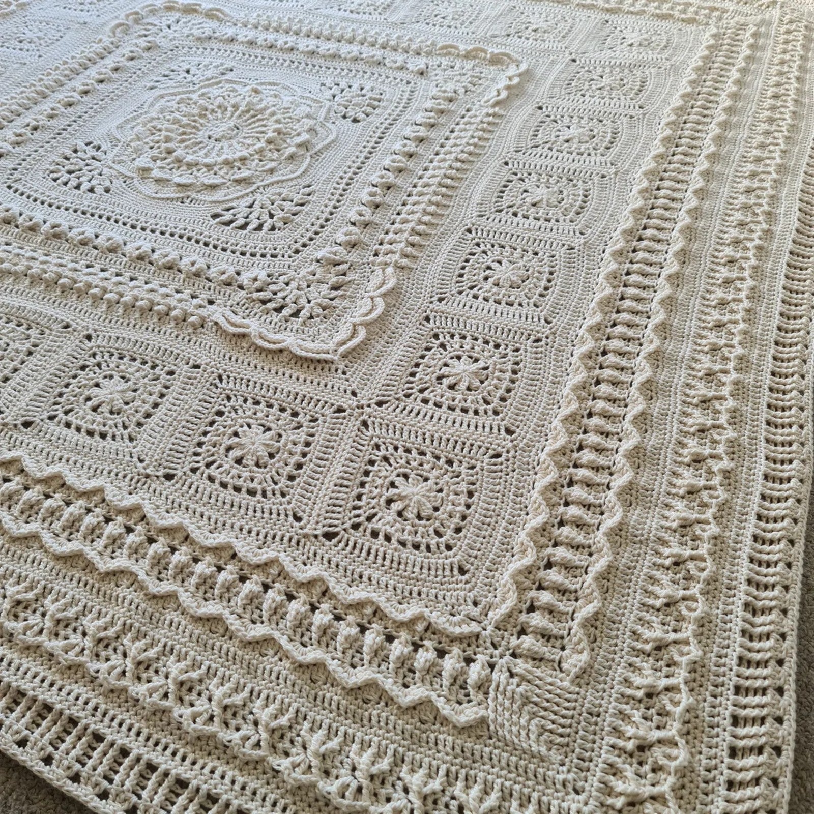 Nimue – crochet pattern book – view 3