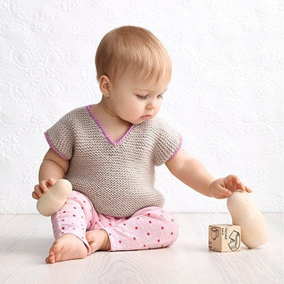 Mini Moments – knitting pattern book – view 3