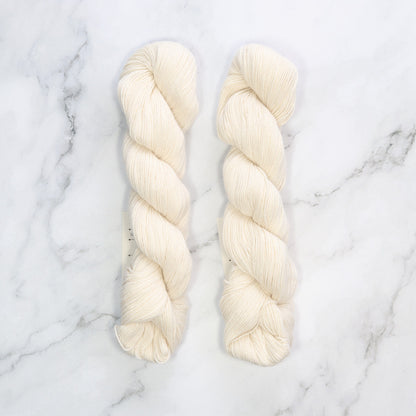 Amano Duna in colourway Dune – 4ply weight cotton, alpaca yarn