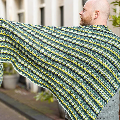 Aurora Cabin Triangle knitting kit – view 3