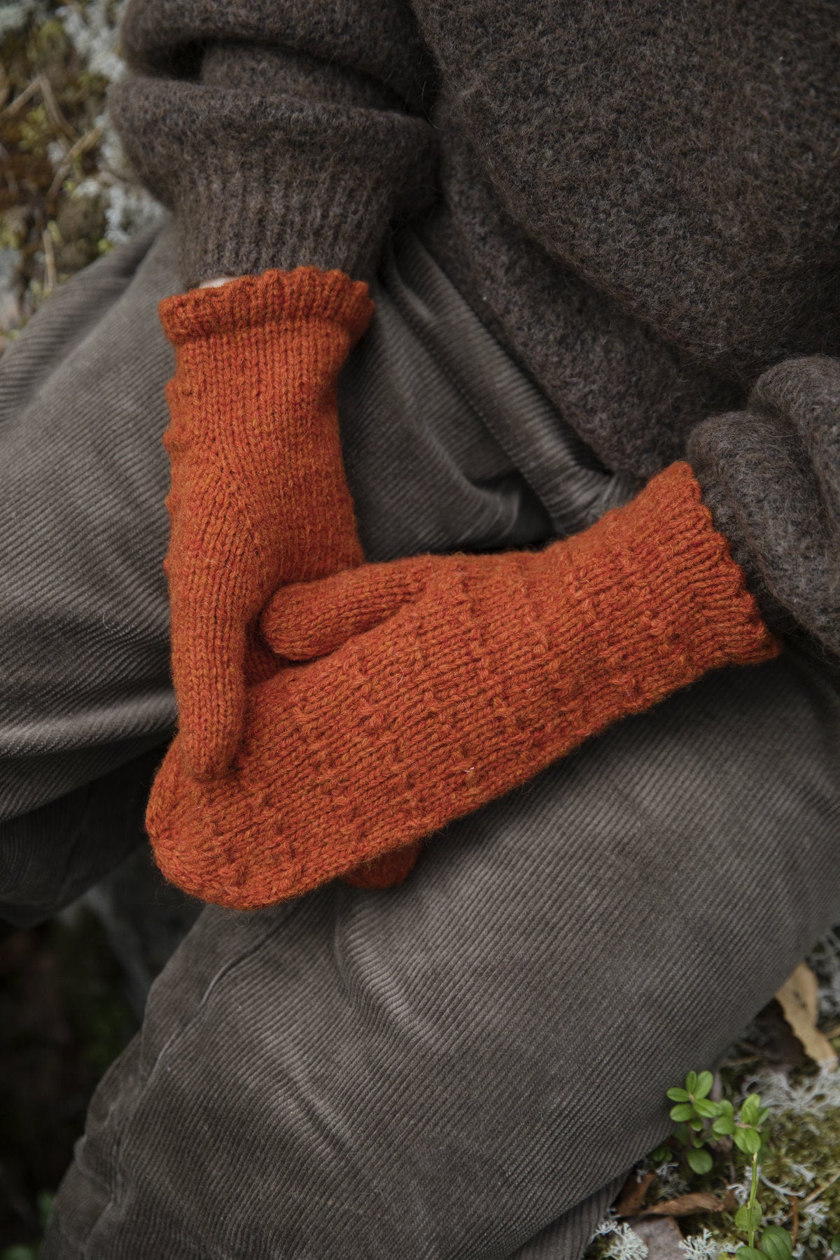 52 Weeks of One-Skein Knits – knitting pattern book – view 4