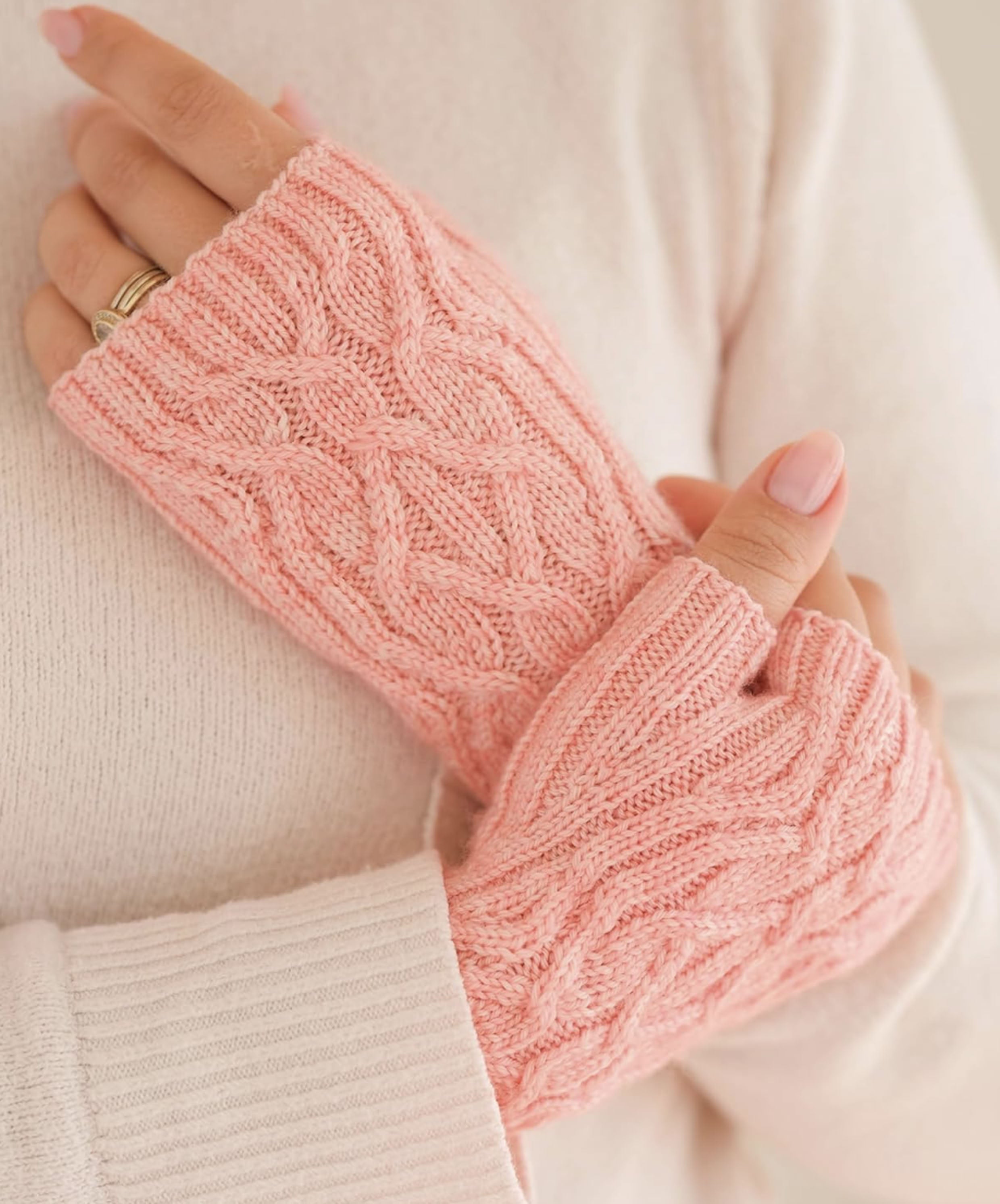 One-Skein Knitting by Ksenia Naidyon – pattern book – view 4