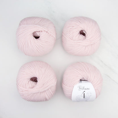 Bellissimo 4 in colourway Pale Pink – 4ply weight merino yarn