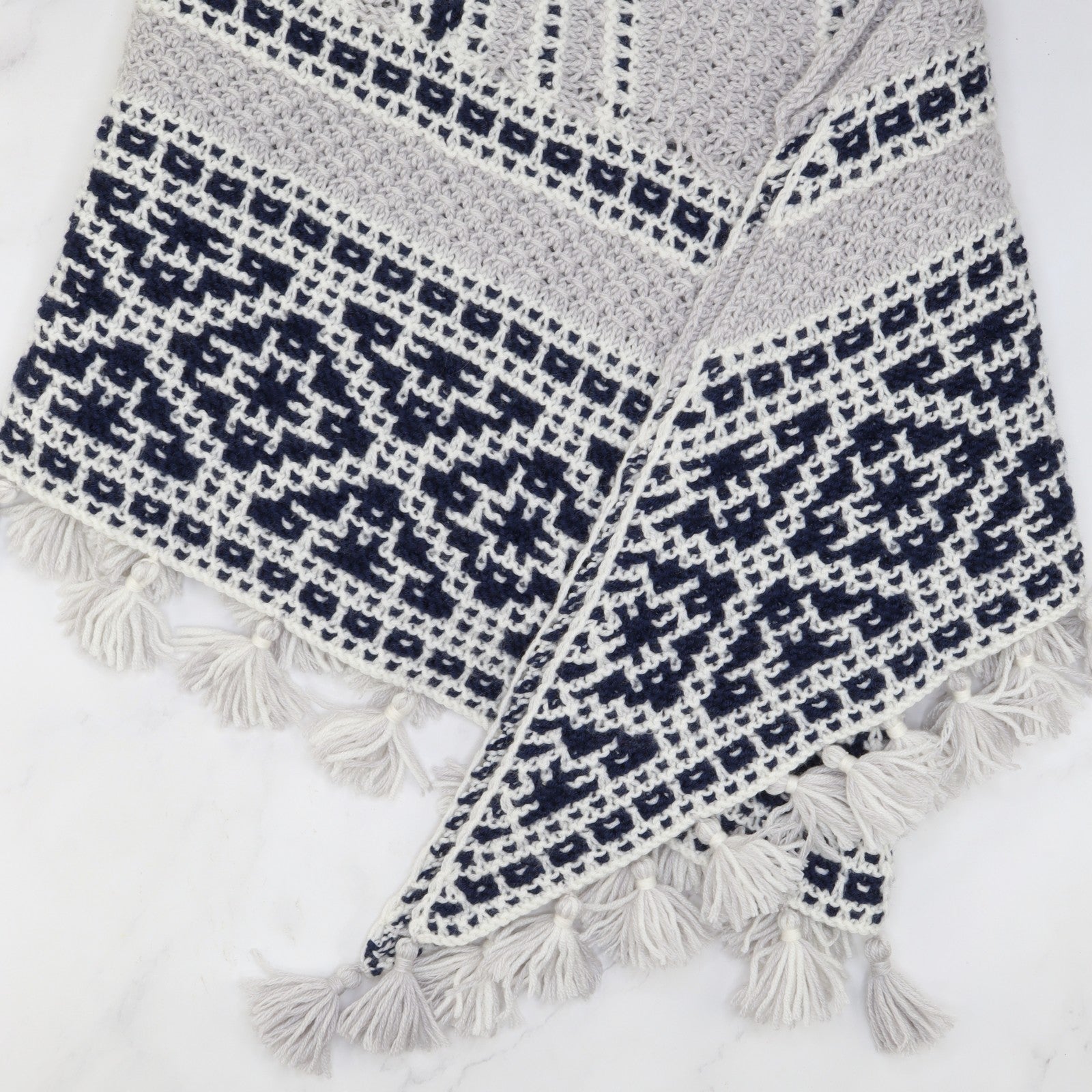 Lunae Shawl knitting kit – view 2